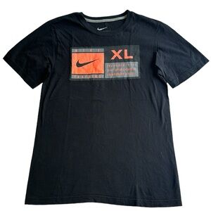 Nike Shirt Men Small Black Orange Training Regular Fit Athletic Workout Gym Tee
